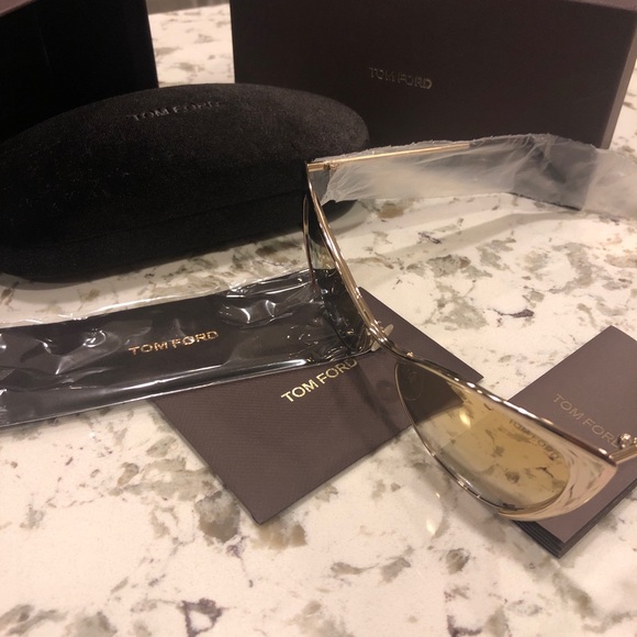 Tom Ford Sunglasses - Picture 4 of 6